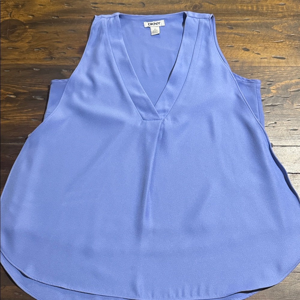 DKNY Periwinkle V-Neck Sleeveless Camisole